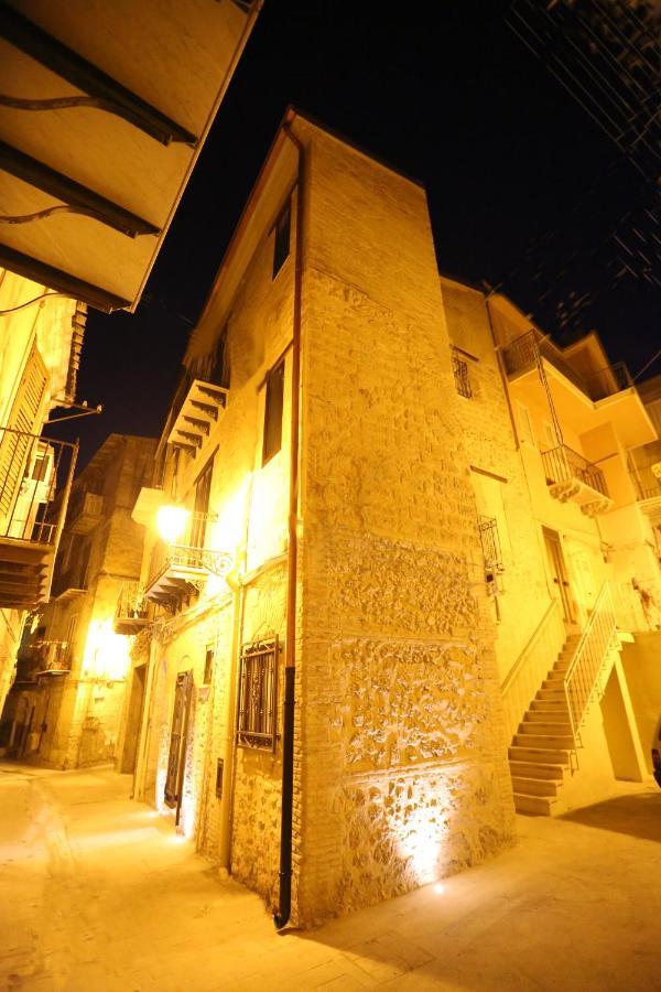 Antica Dimora Dell'Ammiraglio Aparthotel Licata Exterior photo